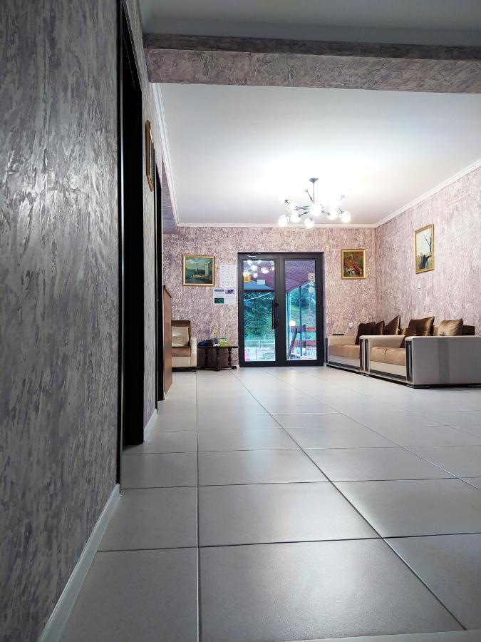 Hotel White Mountains • Თეთრი Მთები Μέστια Εξωτερικό φωτογραφία